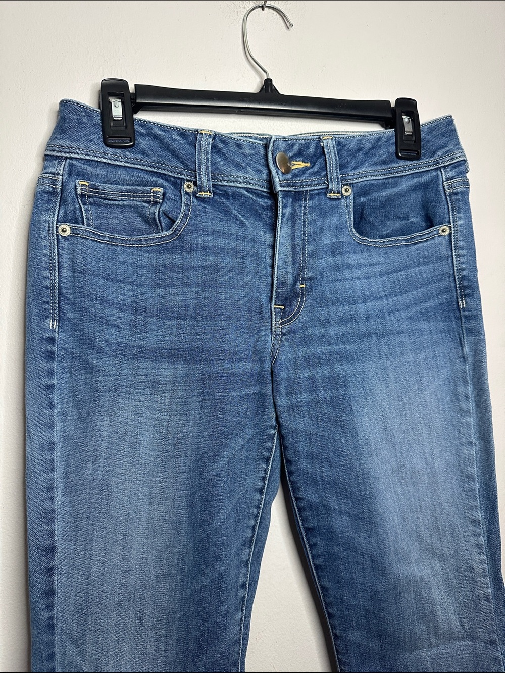 American Eagle Outfitters Light Blue Flare Jeans size 8 - Picture 2 of 6